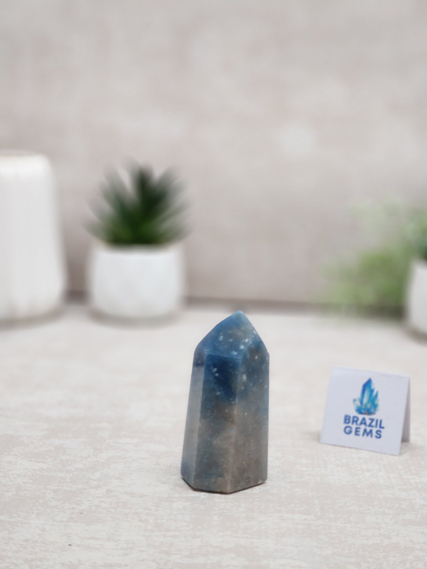 Dumortierite Point