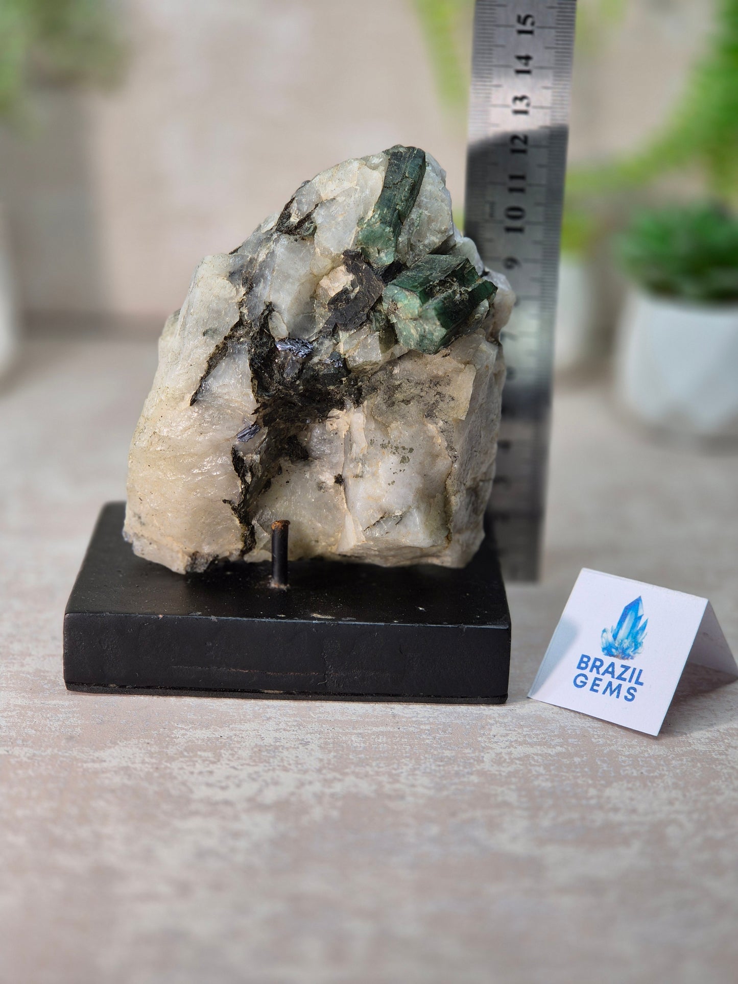 Emerald, Xist and Quartz specimen