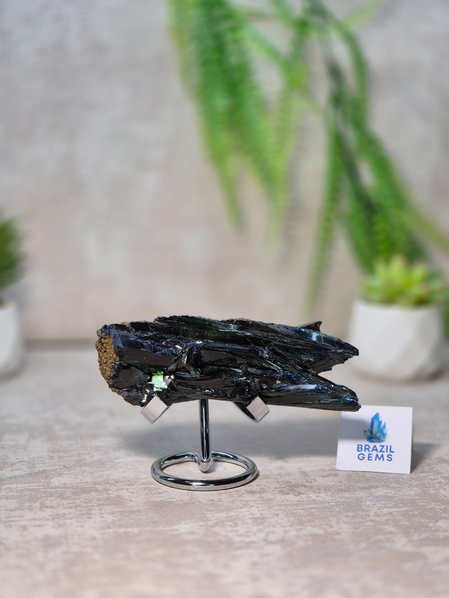 Vivianite on stand