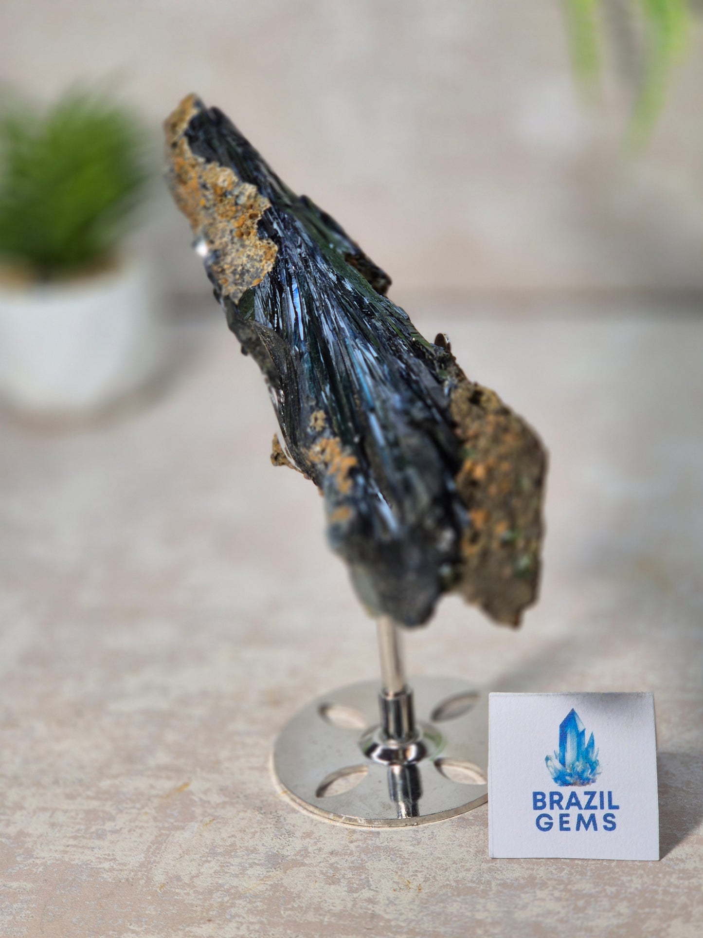 Vivianite on stand