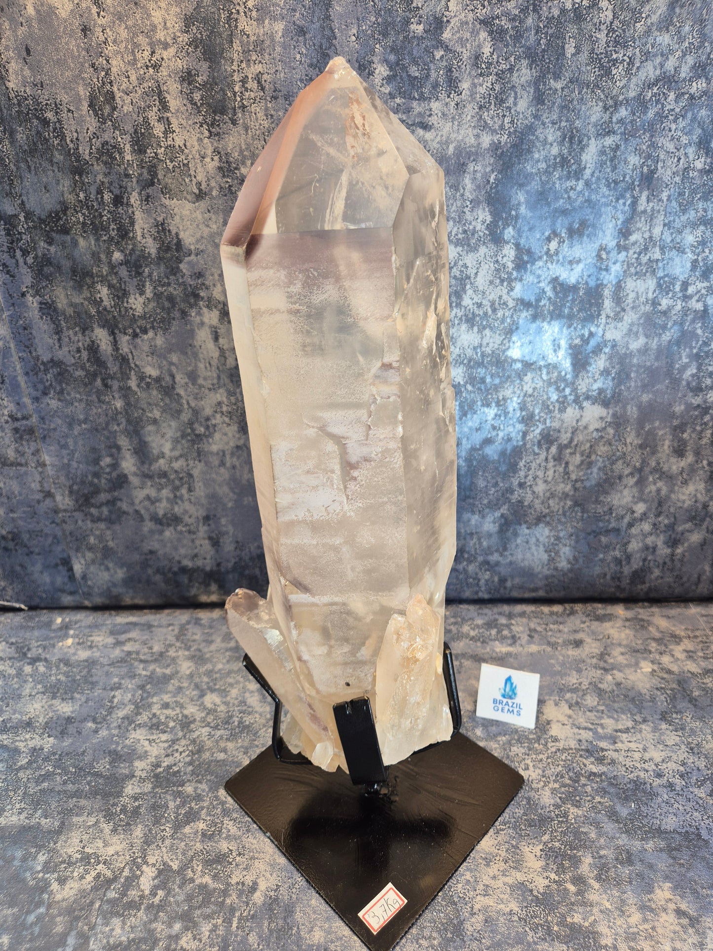 Lithium Quartz on stand