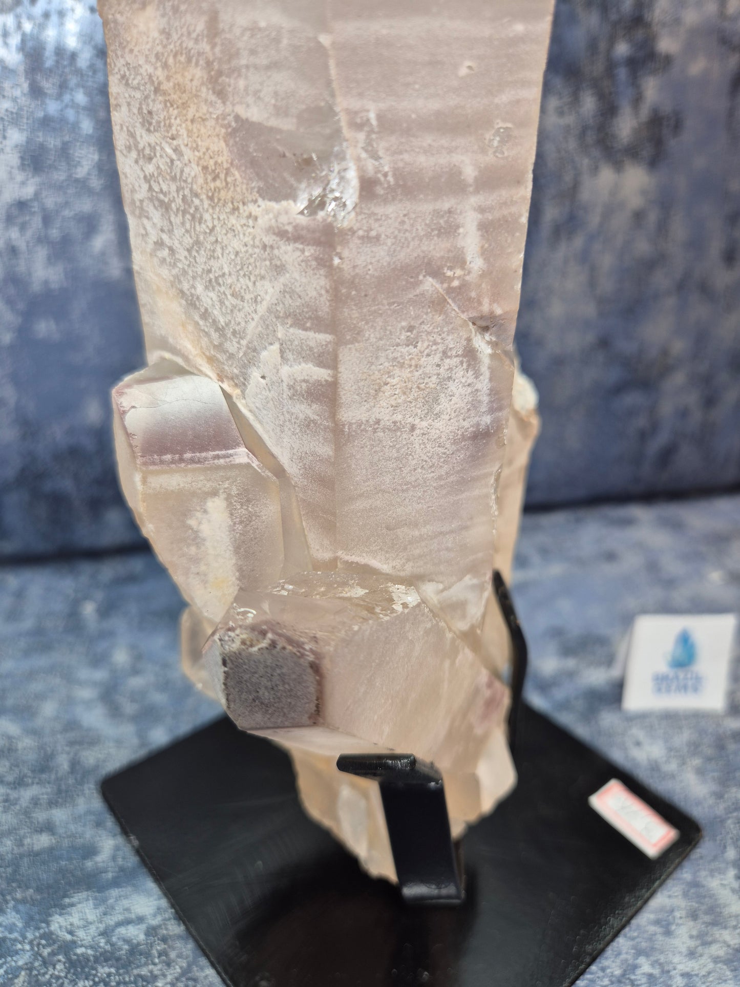 Lithium Quartz on stand