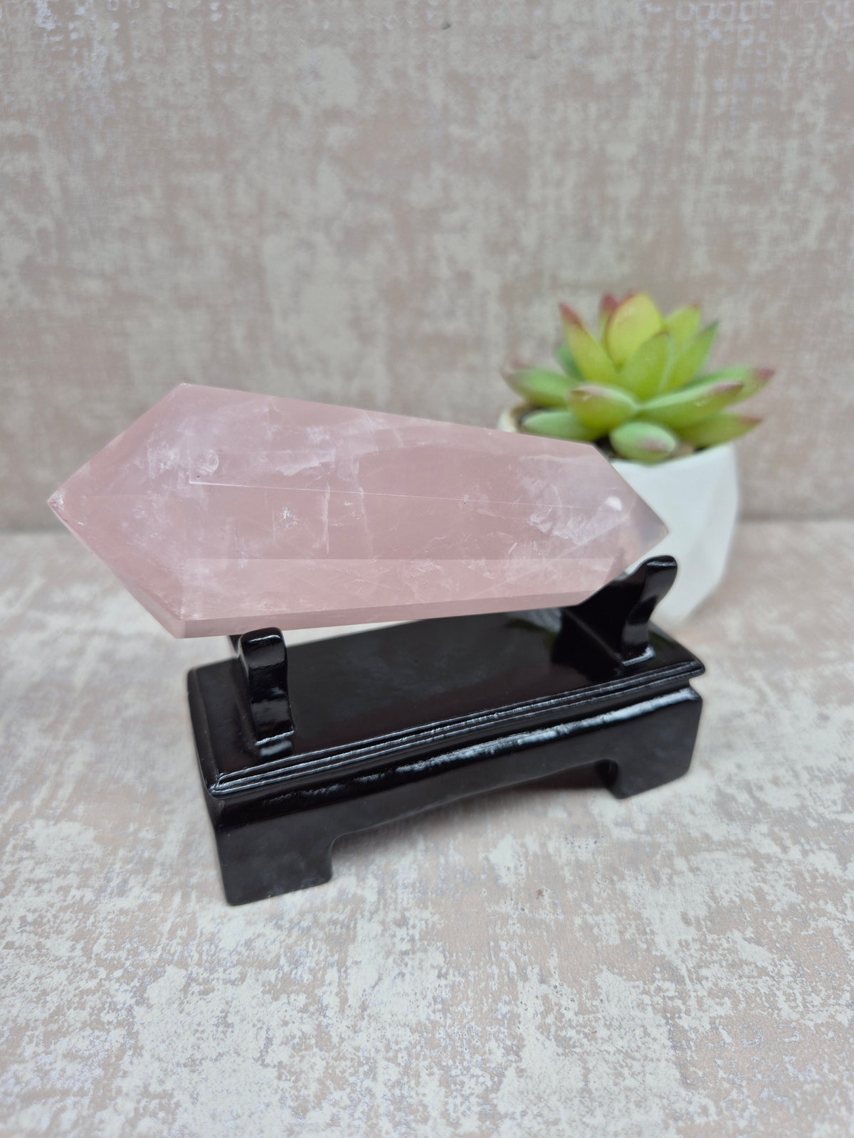 Rose Quartz Vogel