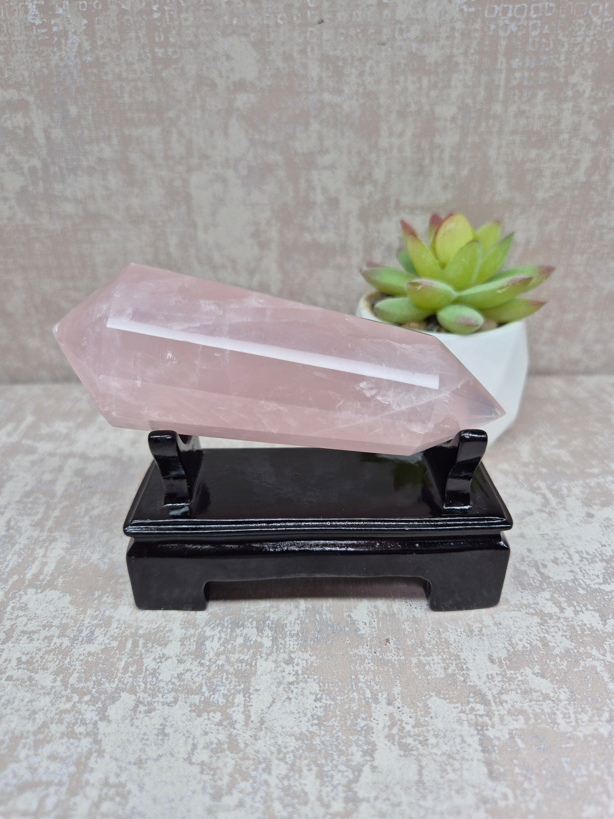 Rose Quartz Vogel