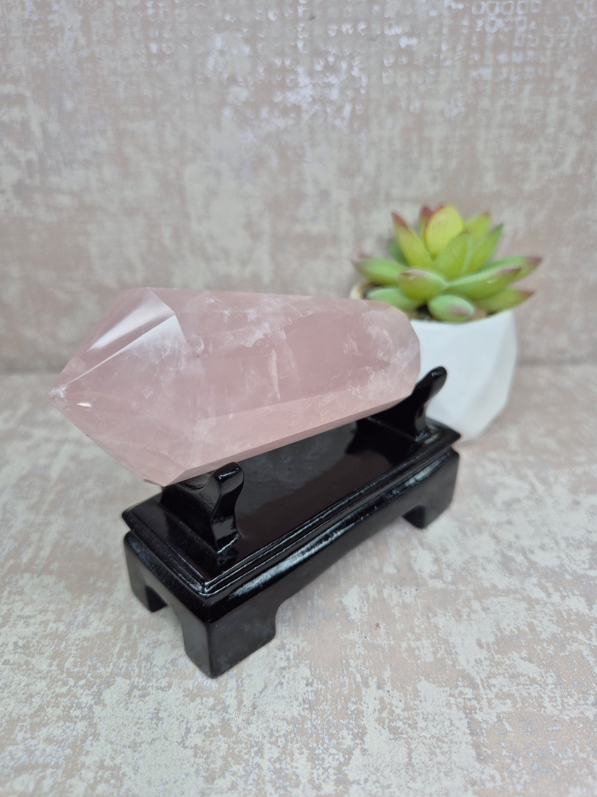 Rose Quartz Vogel