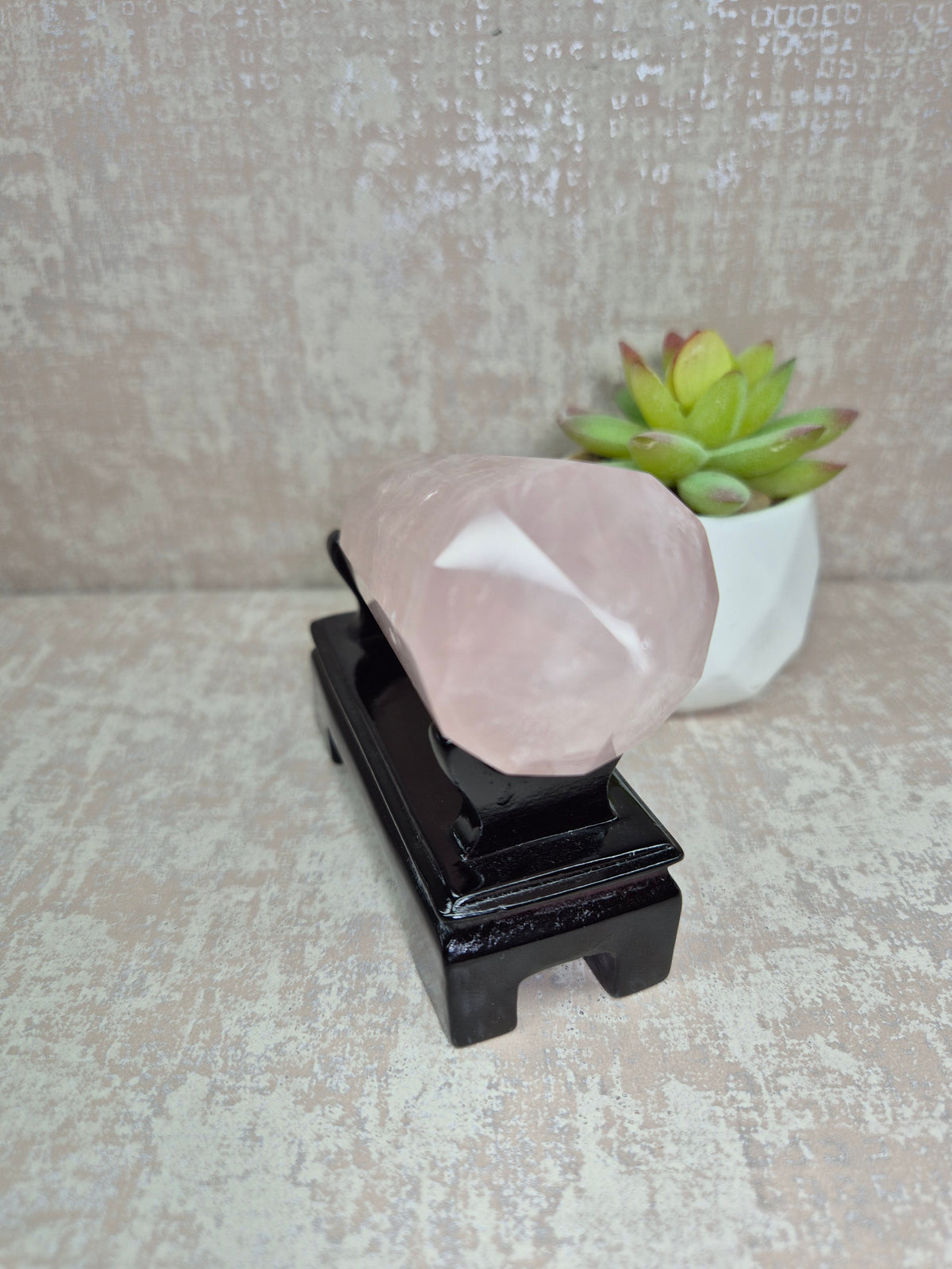 Rose Quartz Vogel