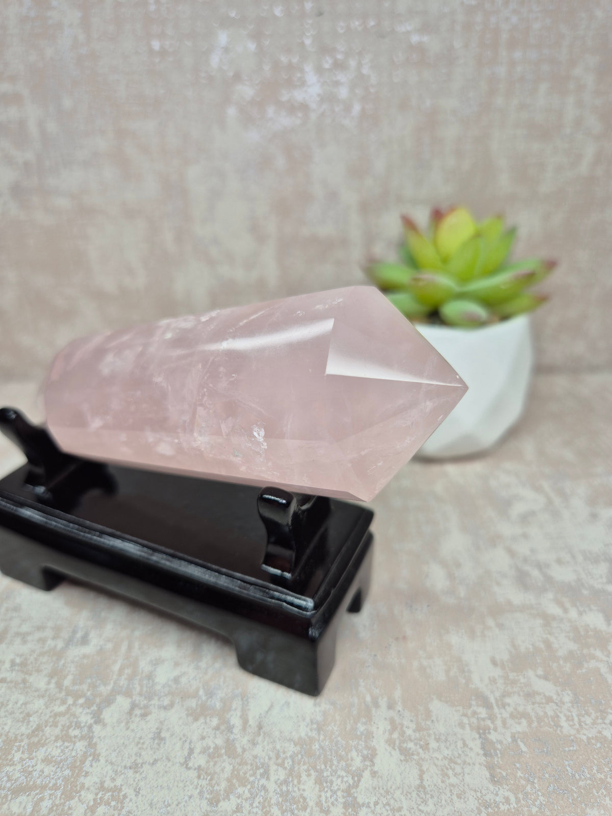 Rose Quartz Vogel