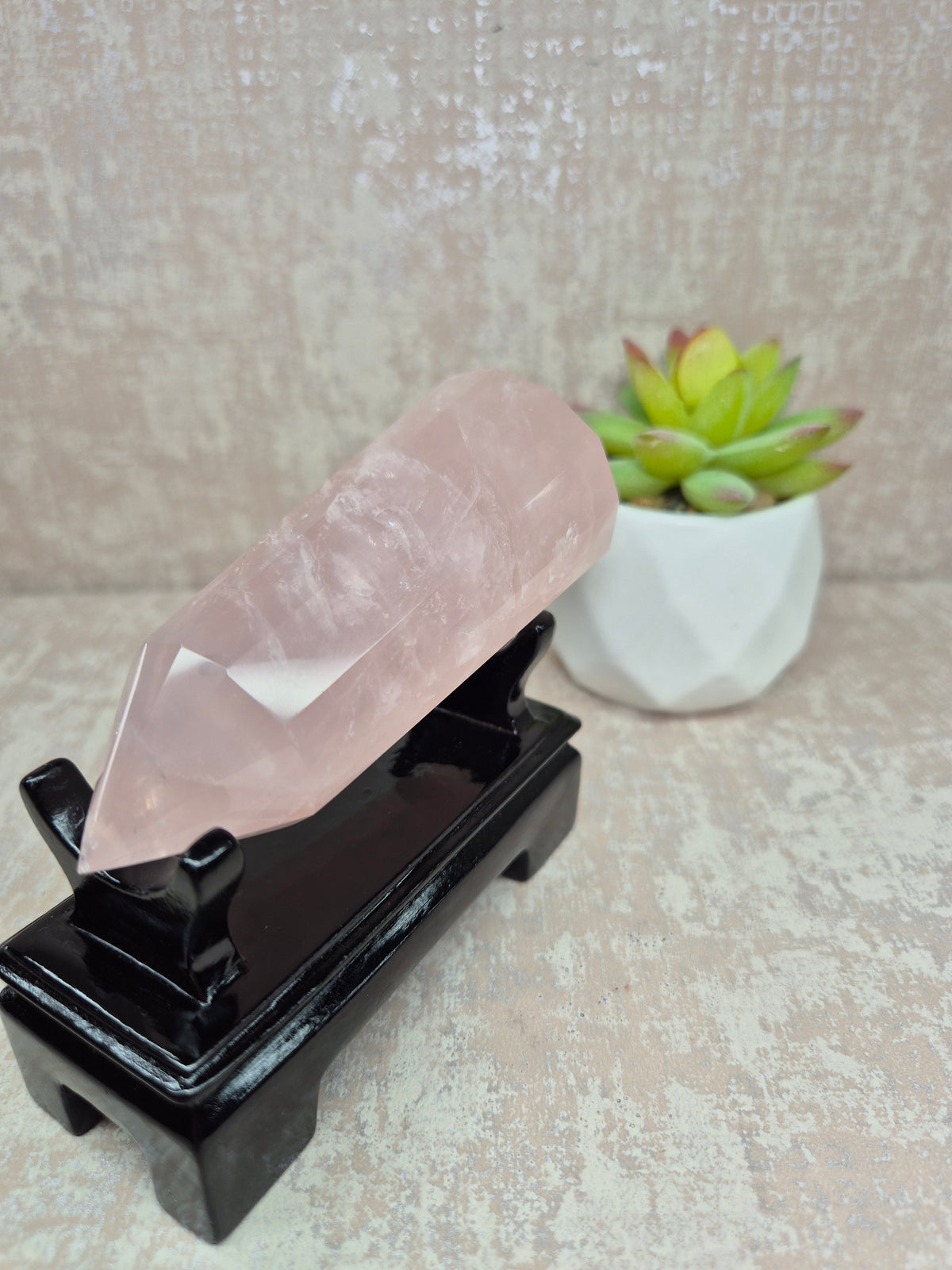 Rose Quartz Vogel